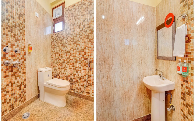 Singh Guest House by OYO