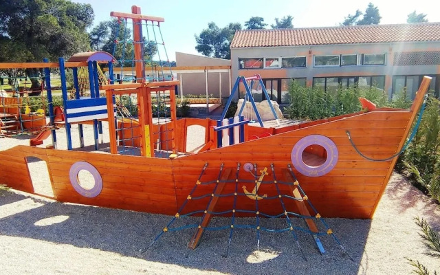 Lidija - Family Friendly & Close to the sea - B2