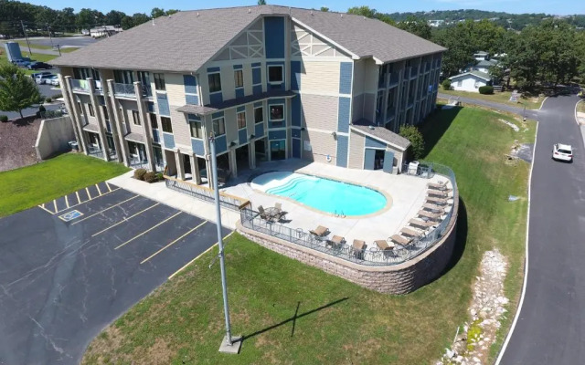 Port of Kimberling Marina & Resort