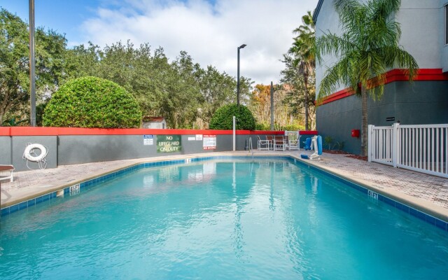 Townhouse Orlando West (ex.Red Roof Inn Orlando West - Ocoee)