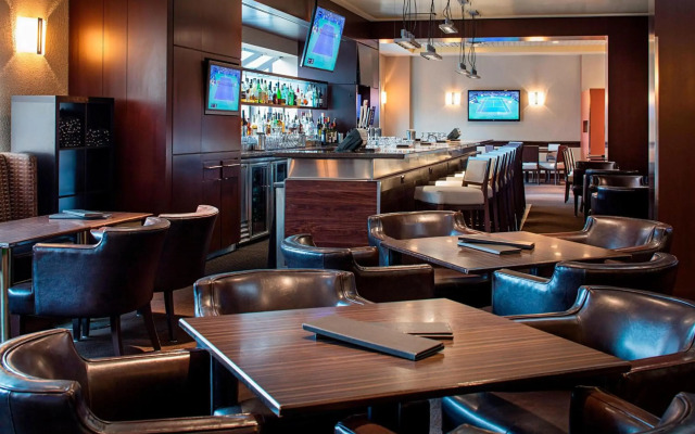 Delta Hotels by Marriott Calgary Airport In-Terminal