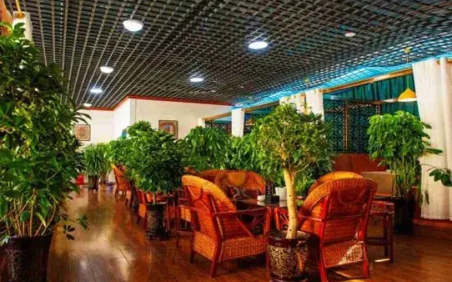 Shigatse Tangka Hotel