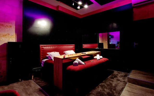 Mieuxqualhotel jacuzzi privatif Love room