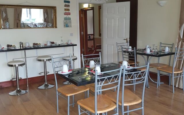 Golden Dawn Guesthouse