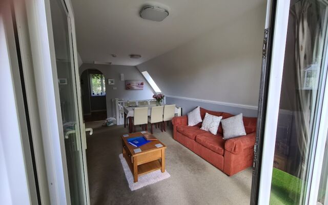 10 Valley View Lodge