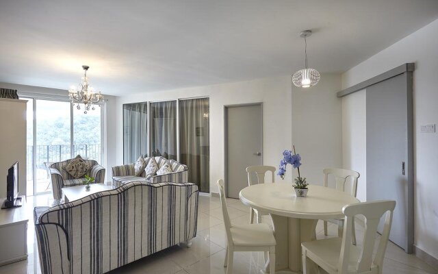 Sri Beverly Hills Near KLIA & KLIA2 & F1