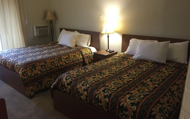 Holiday Lodge