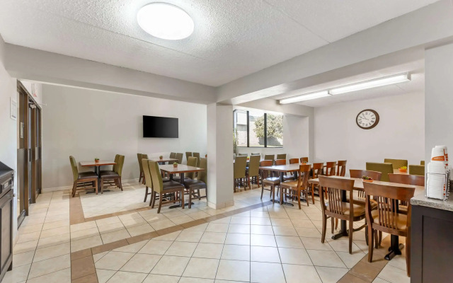 Quality Inn Peterborough
