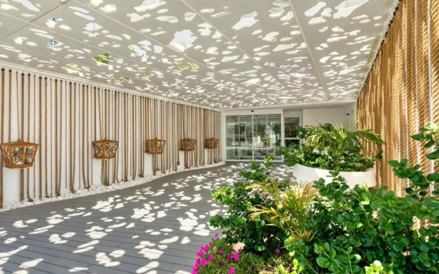 King Jason Protaras - Designed for Adults By Louis Hotels