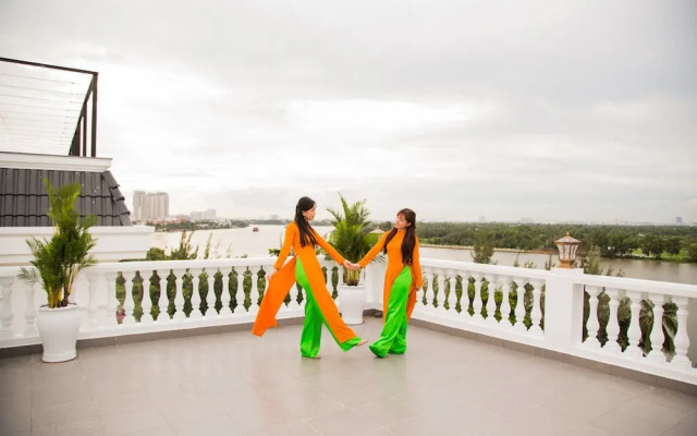 Melow Riverview Apartment