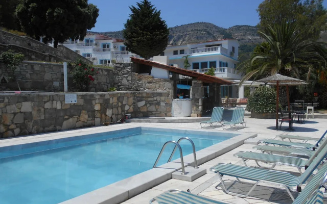 Kinira Beach Hotel