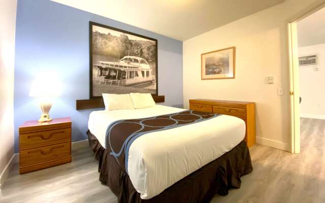 Super 8 by Wyndham Sicamous