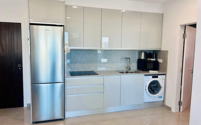 Spectacular Lagos Marina View apt on Promenade