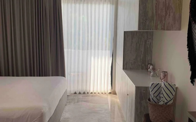 Perfect Studio Light and Nature in Aldea Zama