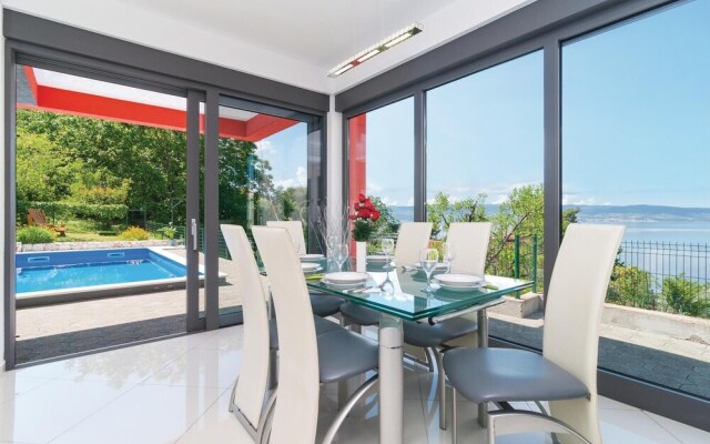 Beautiful Home in Omis With Wifi and 4 Bedrooms