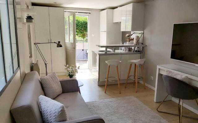 Charmant Studio sur cour à Saint-rambert LYON 9e