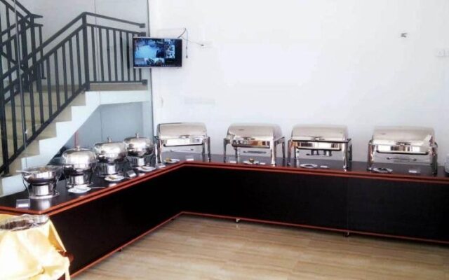 Golden Park Hotel