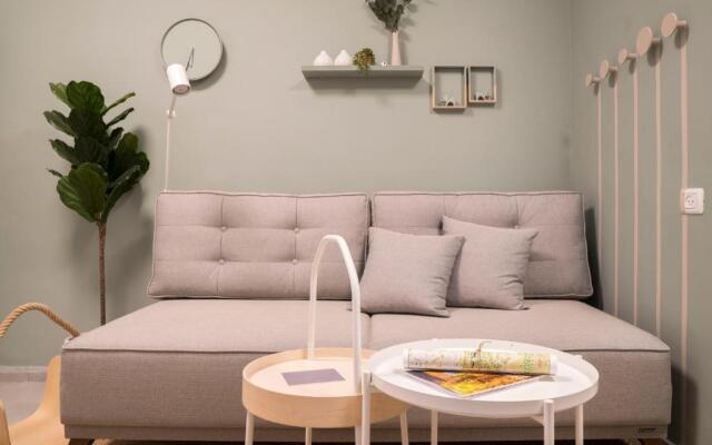 Jerusalem market apartment