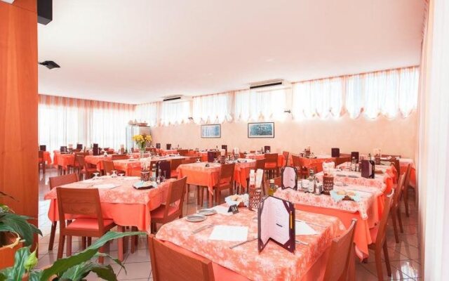 Hotel Joli