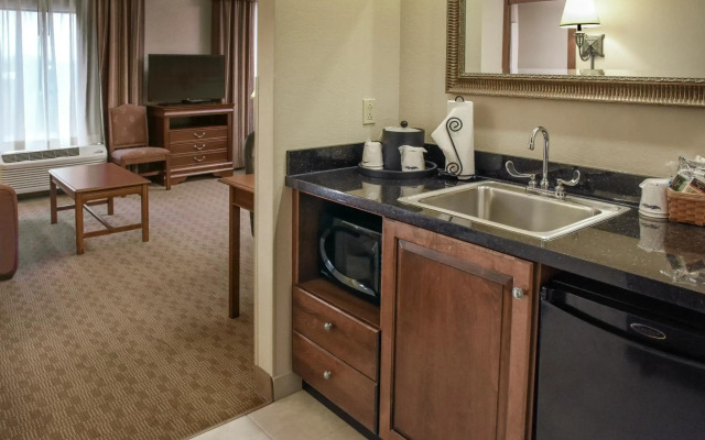 Hampton Inn & Suites Youngstown-Canfield