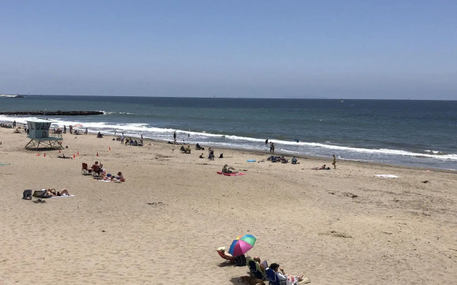 The Shores Inn and Beach Houses