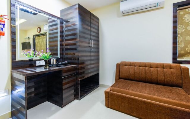 Collection O 45521 Hotel Rayna Inn