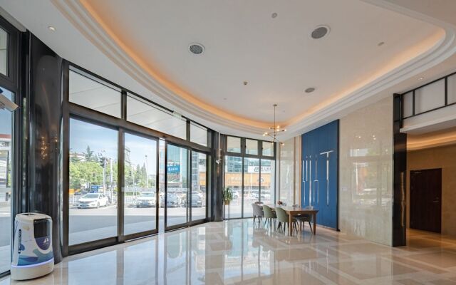 Yunfei Hotel