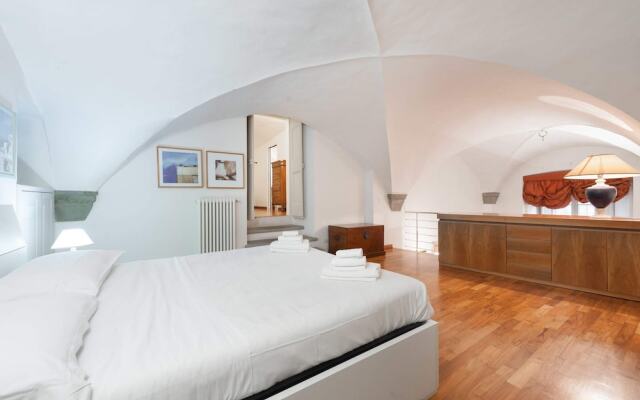 Short-let Florence Pontevecchio Suite