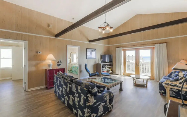 Pelican Perch by Topsail Realty