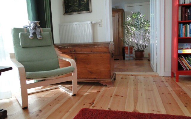 Spacious Apartment With Garden in Boisendorf