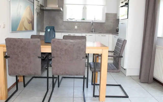 Nice Holiday Home With Garden Near Beach