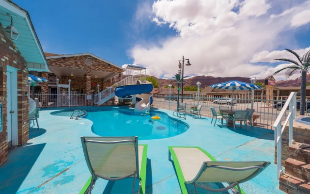 Expedition Lodge