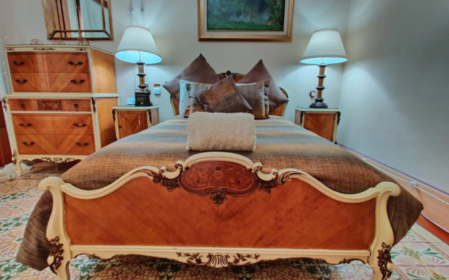 Azcami Boutique Hotel