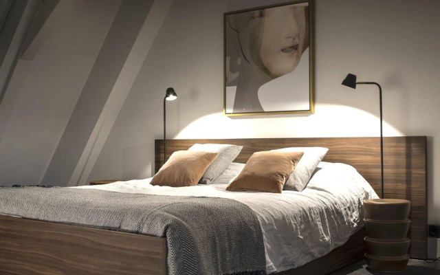 COMMUNE suites