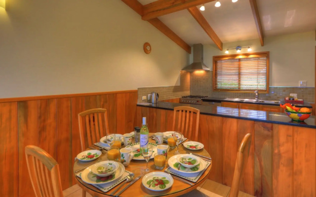 Endeavour Lodge