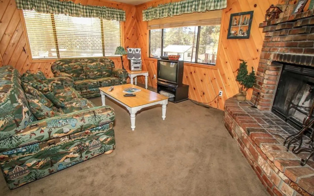 Bear Claw Bungalow #379