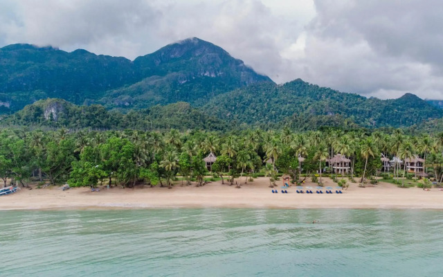Daluyon Beach and Mountain Resort