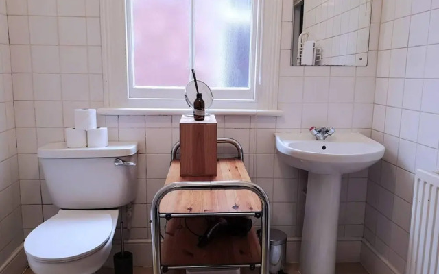 Cosy 1 Bed Flat Hideout in North London