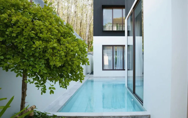 Tree O'clock Pool Villa - Phuket