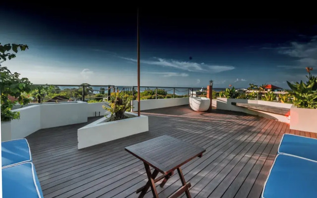 Samstiti Pool Suites Bingin Beach