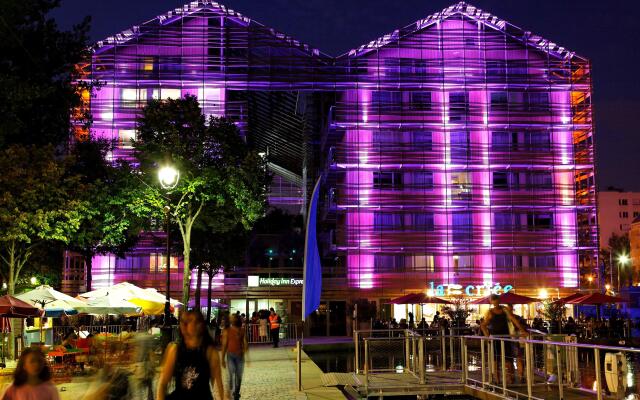 Holiday Inn Express Paris-Canal de la Villette by IHG