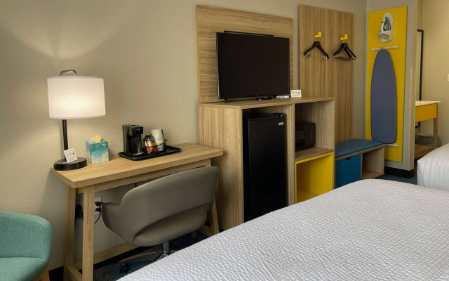 Days Inn by Wyndham Imlay City
