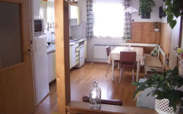 Apartment Pavla With 3 Bedrooms and 1 Bathrooms
