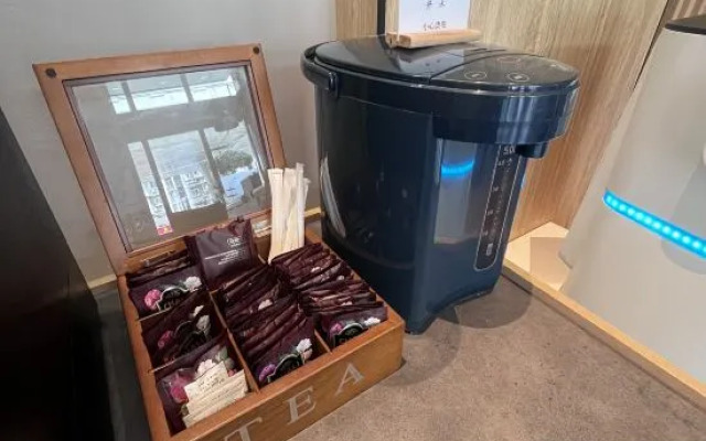 Yilong Anyun Hotel (Wuhan High-speed Rail Station Happy Valley Store)