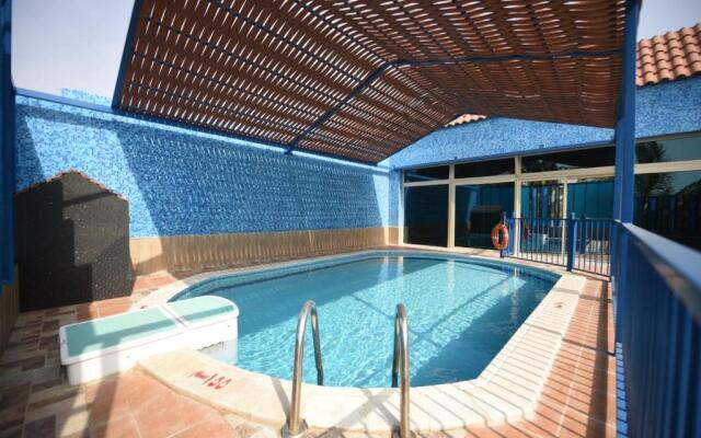 Golden Marina Resort