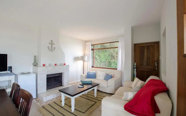 Herolds Bay Accommodation - Bergwater Upstairs