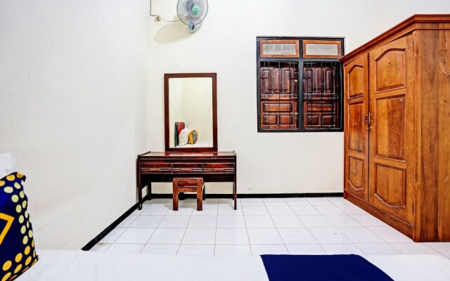 OYO Life 92785 Wisma Trubus  Syariah
