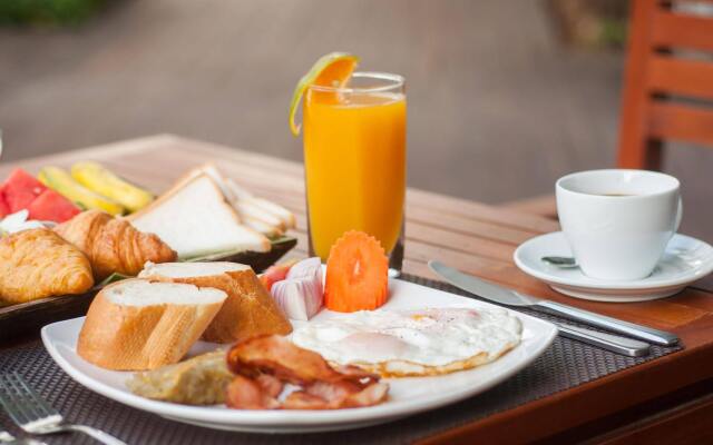 Landing Gold By Amatak