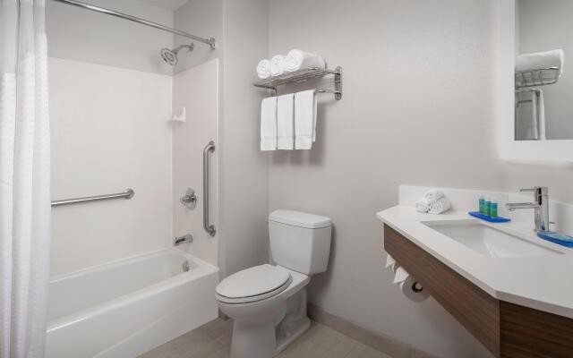 Holiday Inn Express San Antonio N-Riverwalk Area by IHG