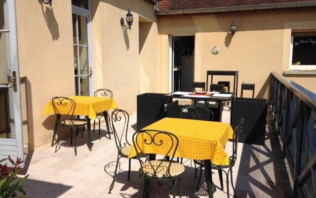 Hôtel Restaurant La Borne Impériale